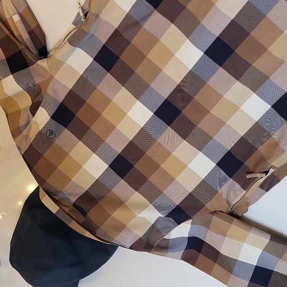 Amazing Volcom Snowboard/Ski Jacket! - Picture 5 of 5